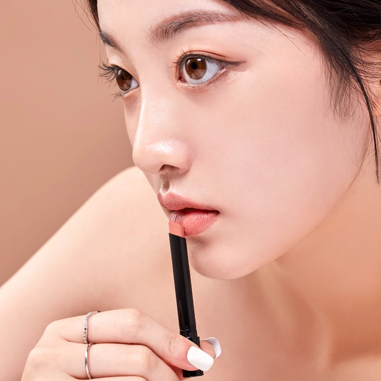 The NBP Pogi Smudge Matte Lipstick 6-Piece Set - Image 3